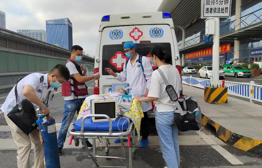 安图县救护车出租公司